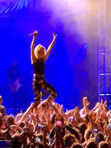 Péterfy Bori koncert este